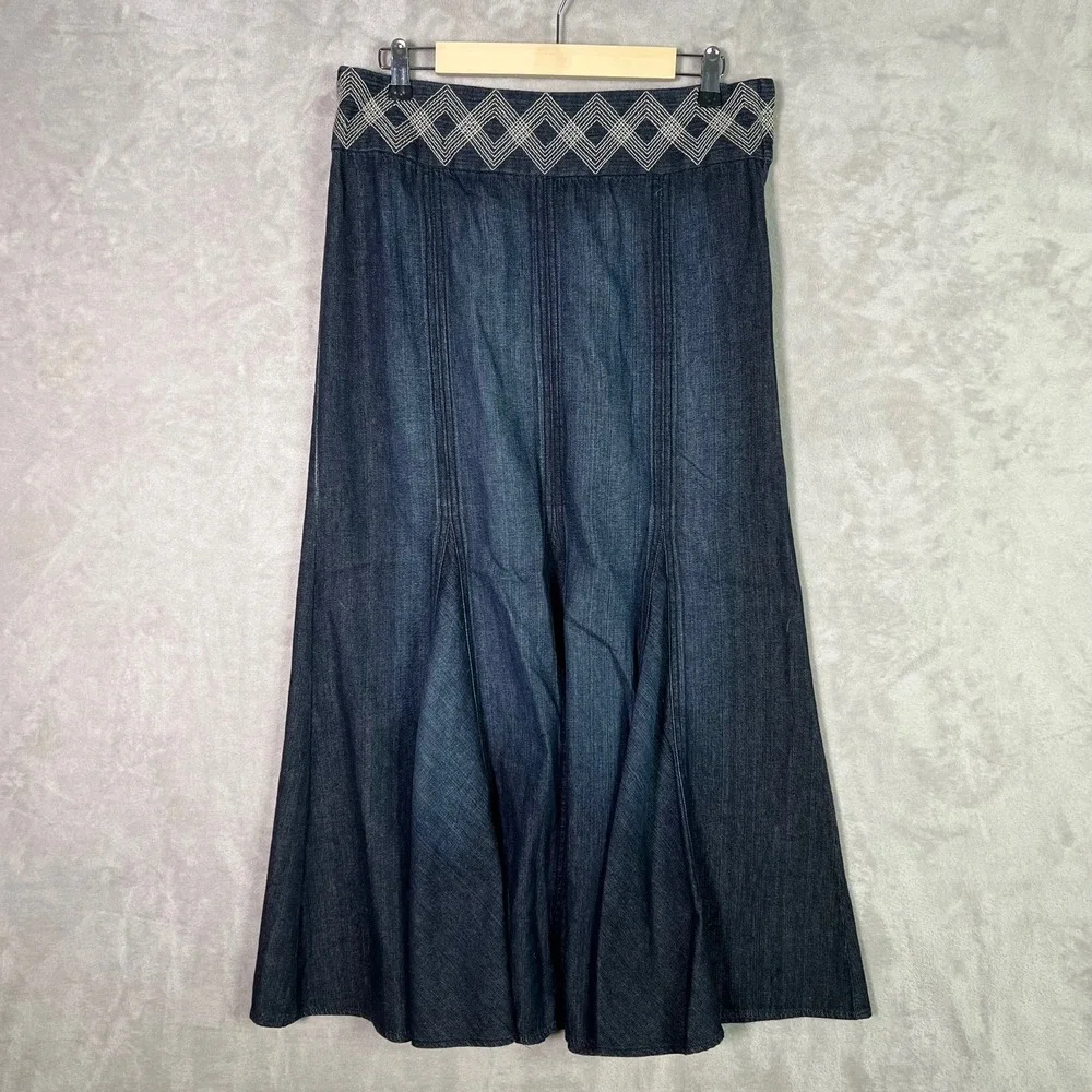 Bandolino Denim Maxi Skirt 8 Boho Panel Flare‎ Embroidered Waist Dark Wash